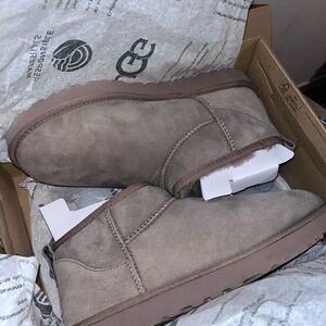 UGG Classic Mini Boots in Taupe